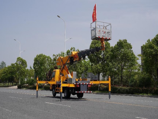 江铃28米蓝牌直臂伸缩式高空作业车